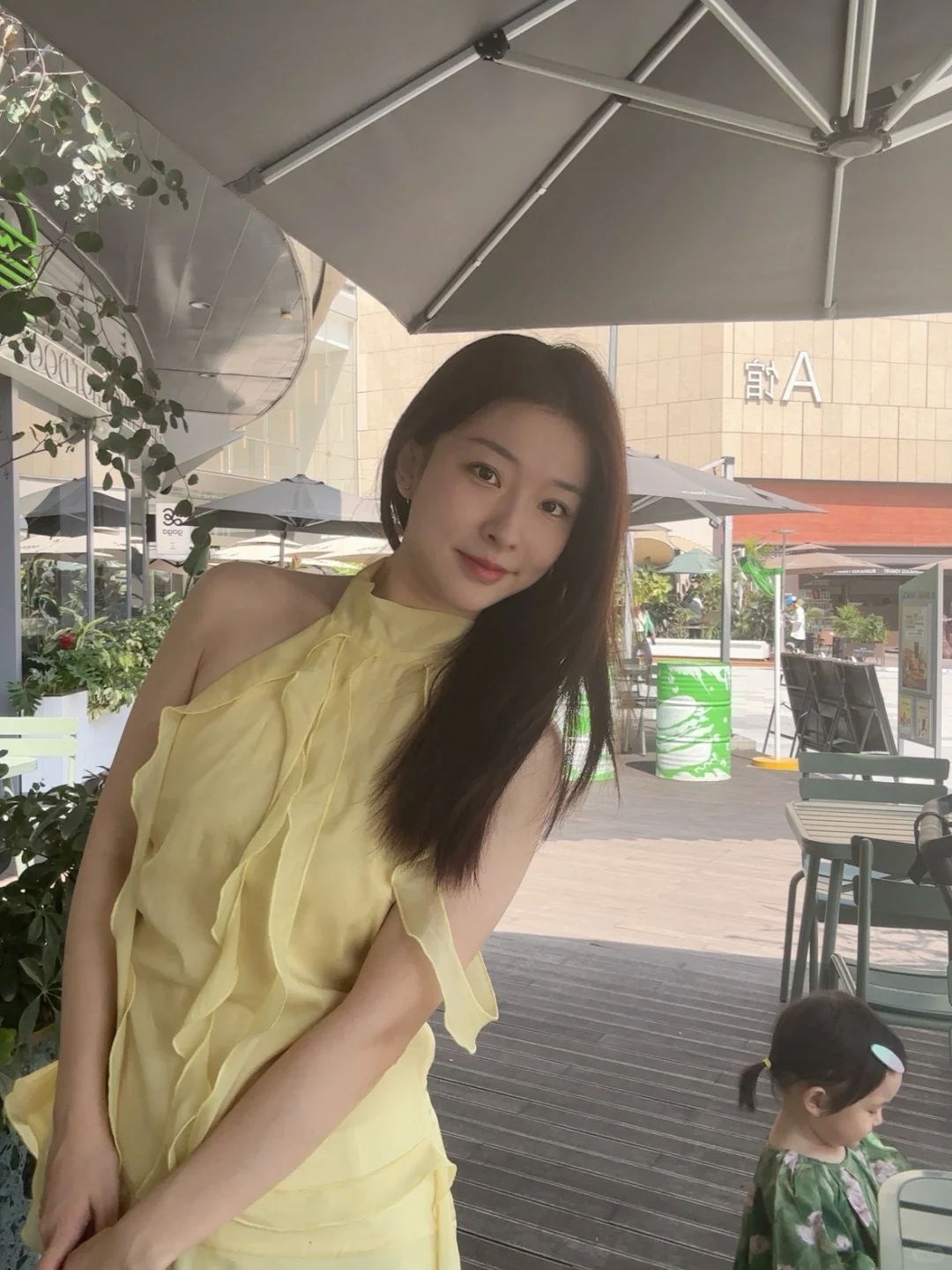 一个人带娃日，也不影响穿漂亮衣服