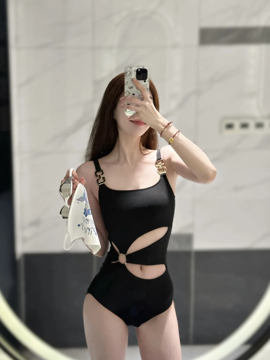 今天游了??‍♀️怎么会有这么好看的泳衣?