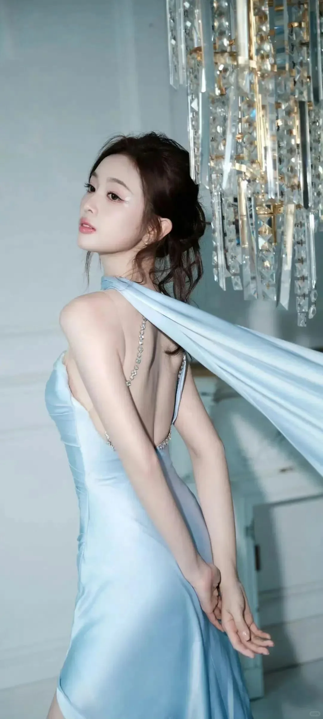 吴宣仪壁纸！！好身材谁不爱、