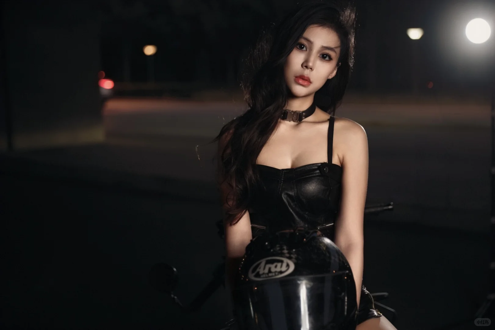 危险or诱惑？夜拍机车辣妹