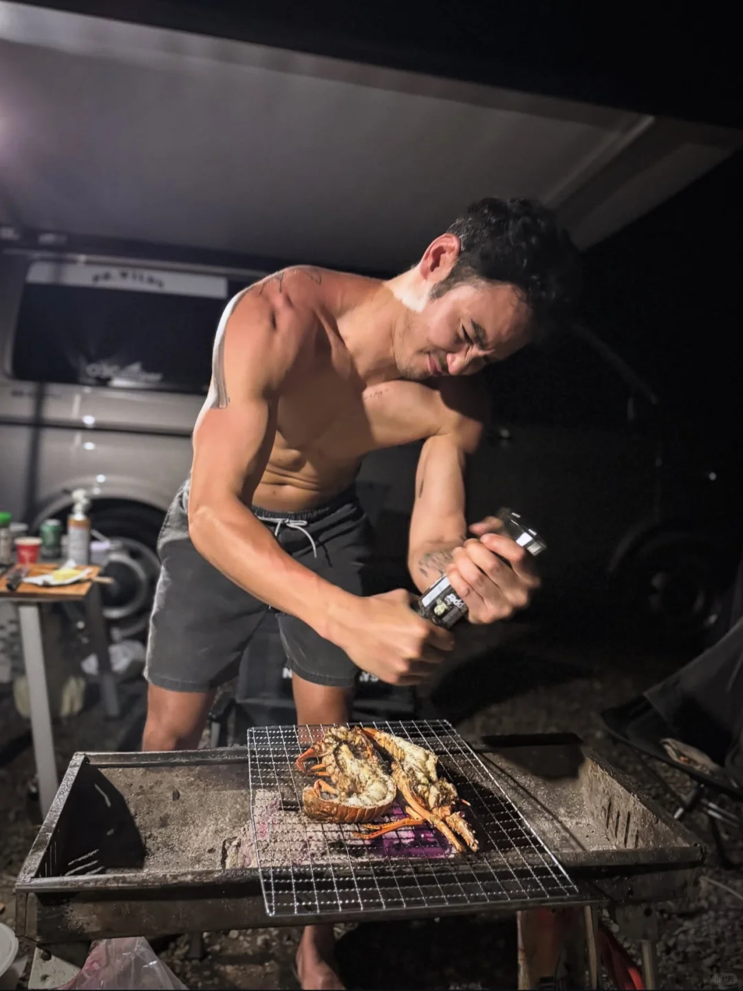 支持阮经天不穿衣自由?