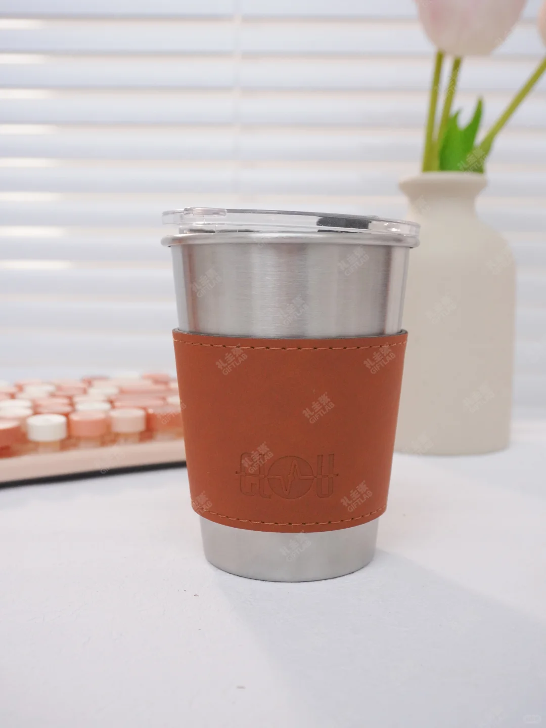 美的新能源海外展会礼，把松弛感装进软木?