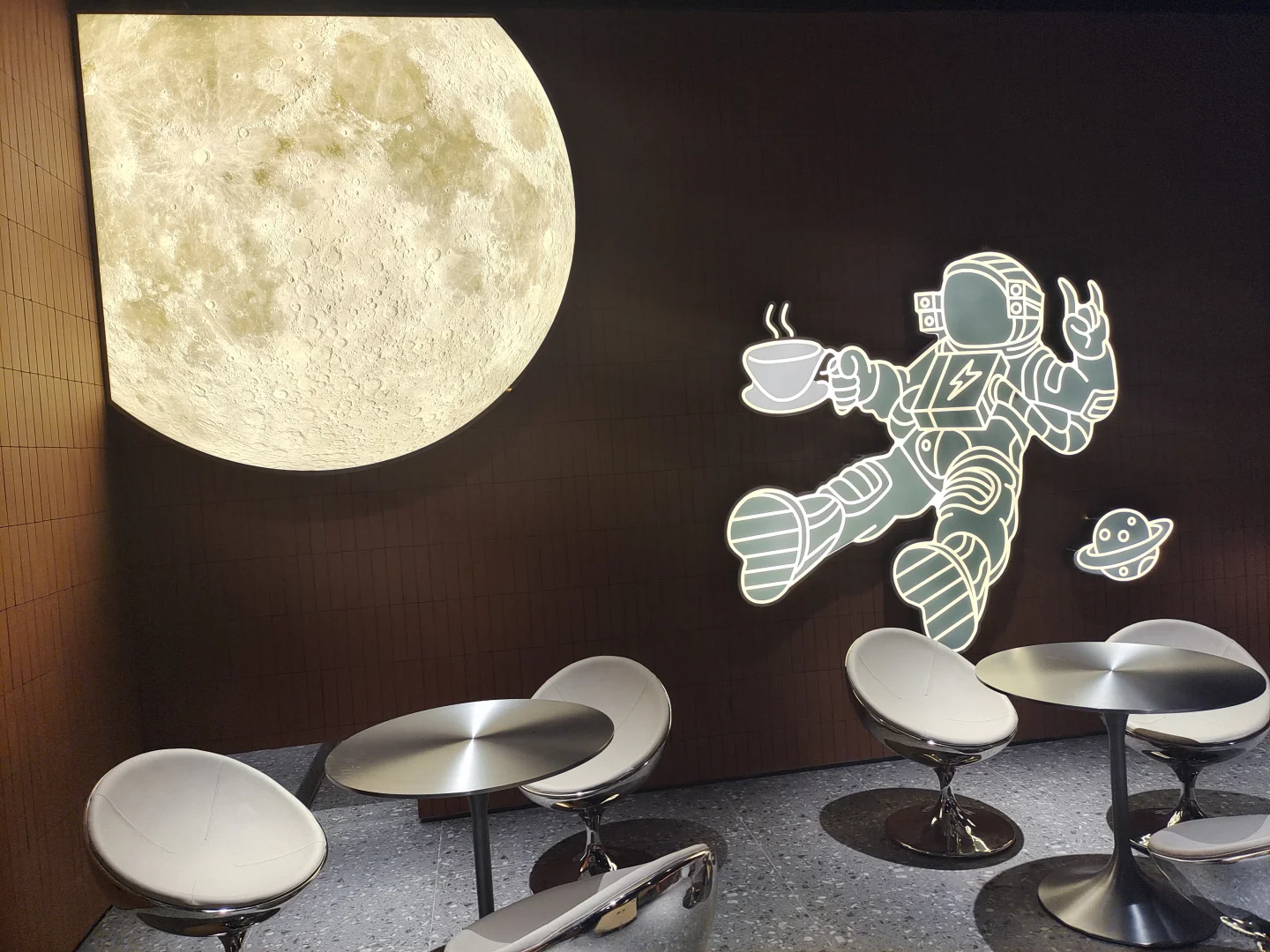 逛个很有意思的展，不走回头路！