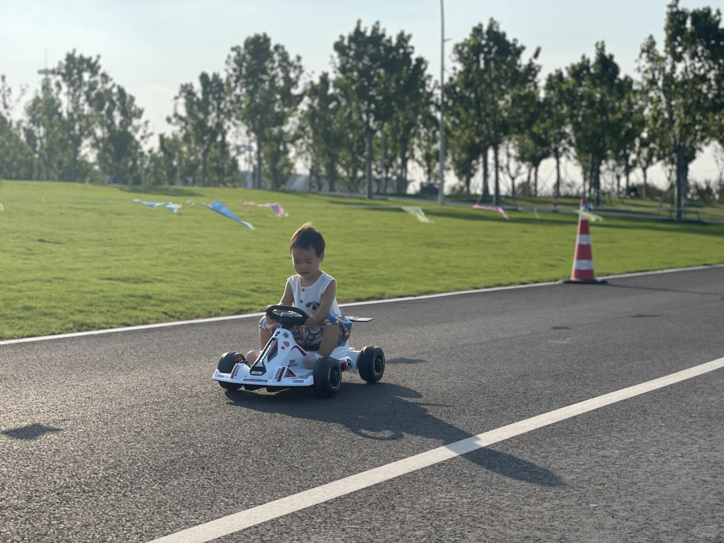 谁还不知道津南海河边美成这样！遛娃宝地！