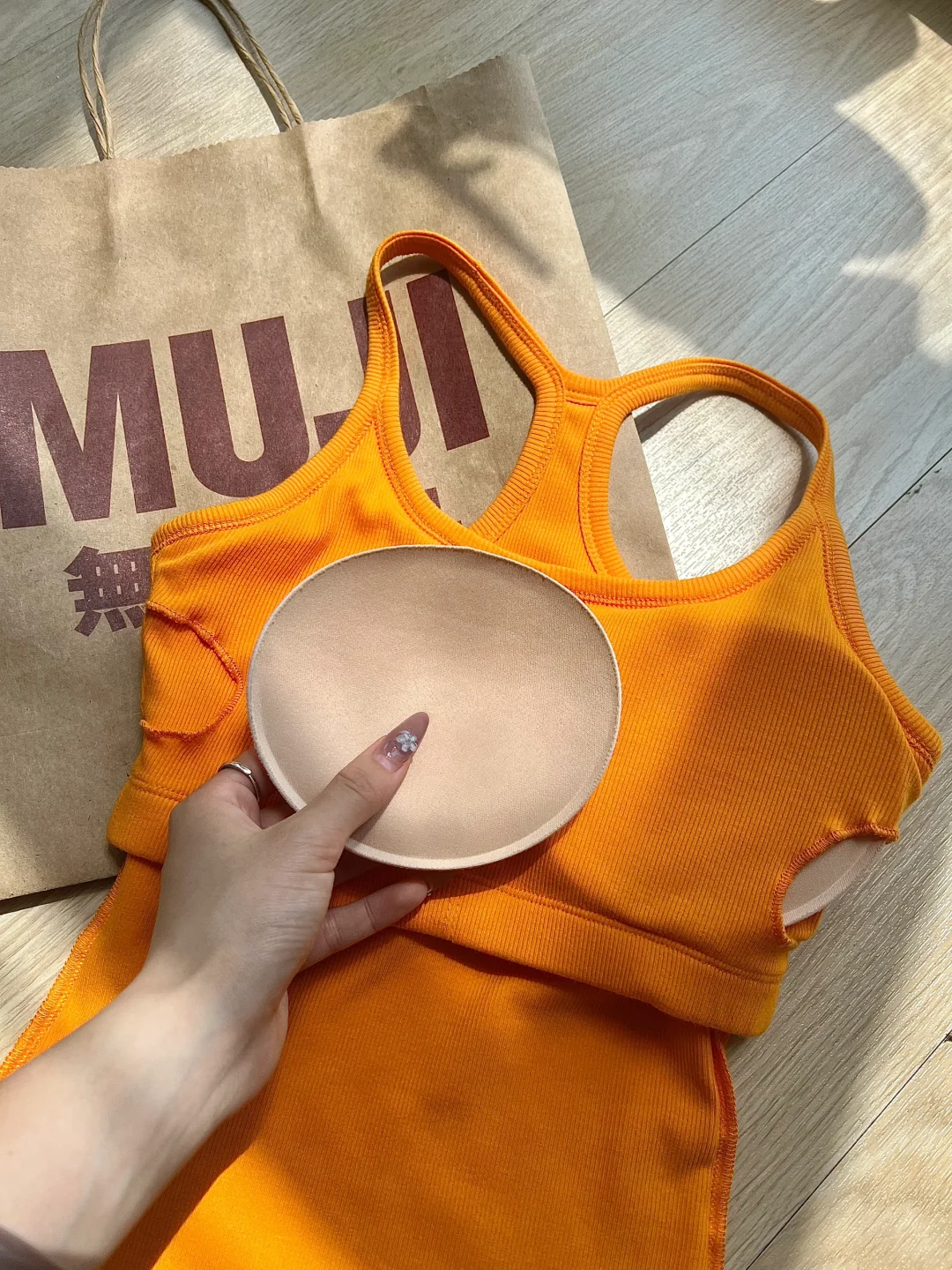 夏天早该这样穿了?不穿内衣真的万岁！！！