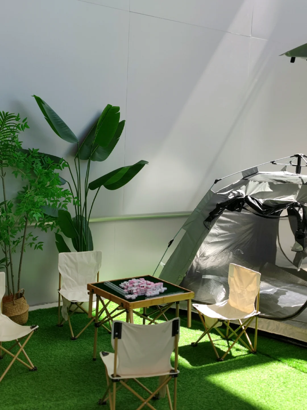 干市场后，疯狂搭建展厅布置