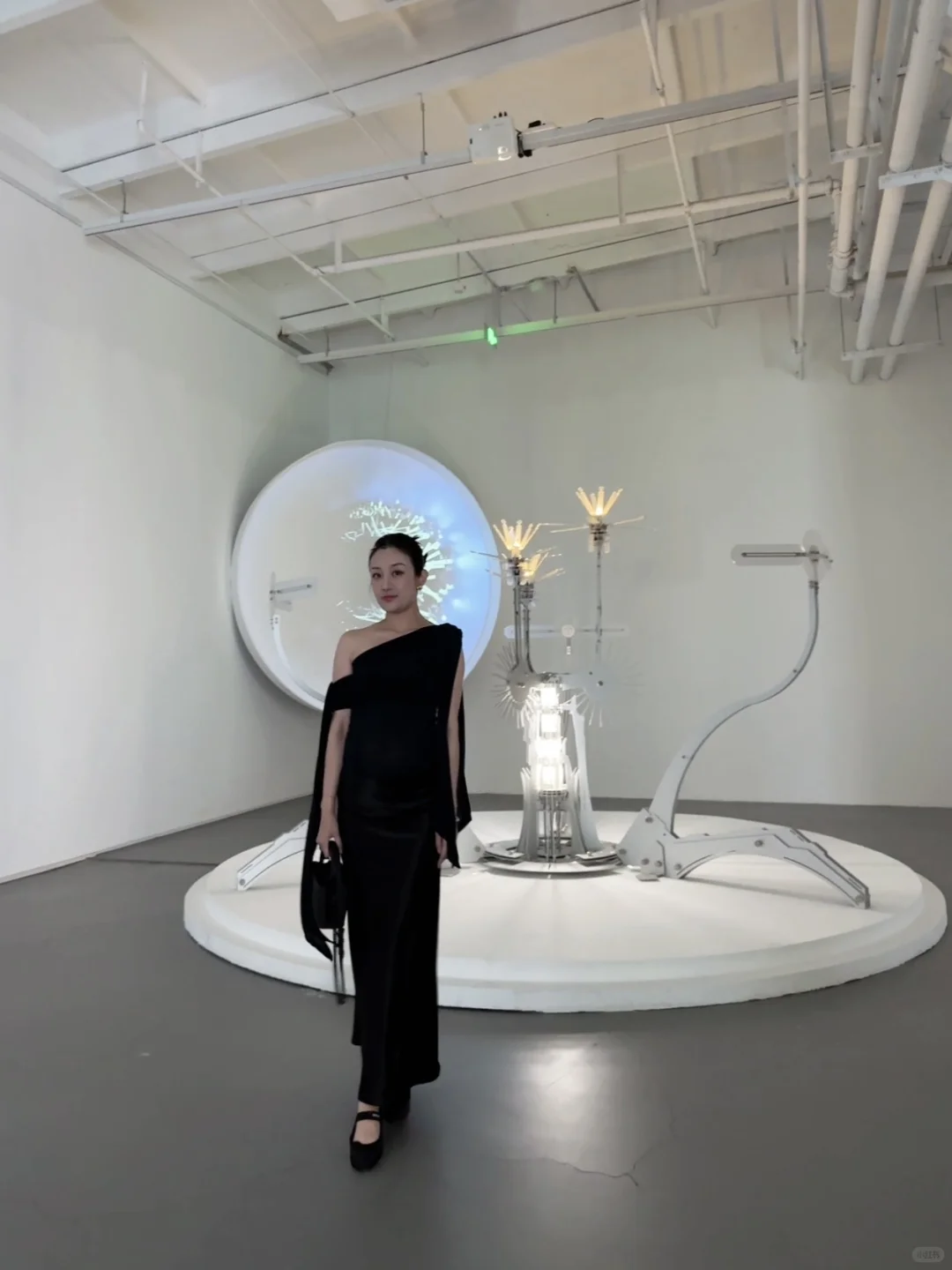 36w孕晚期带崽看展穿搭?重美术馆太好拍了