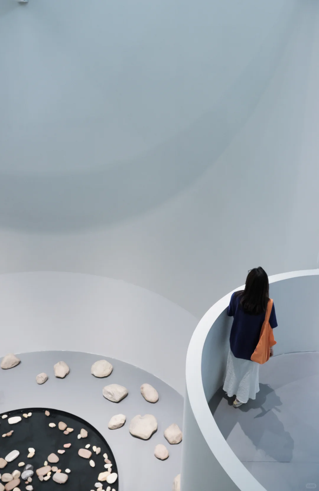 一路向西，走进重美术馆「GIF. 」场景中⚙️