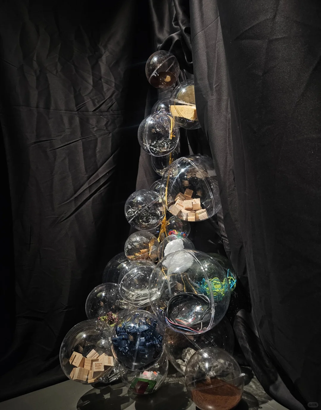 WTB展览高光 |1000人在集装箱集体触摸未来