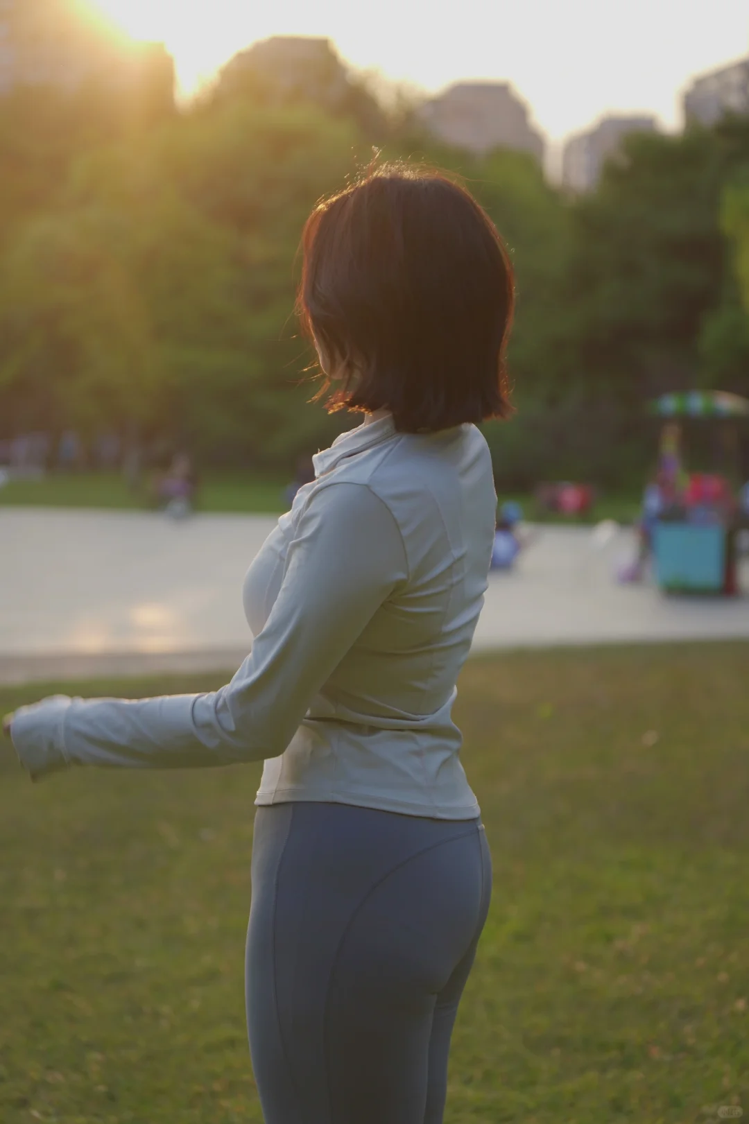 你那喜欢穿瑜伽服的小姨（140微胖版）