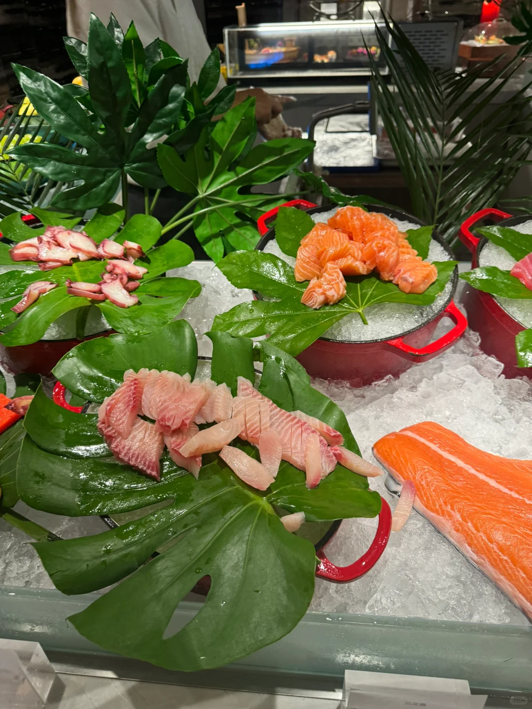 你敢信在邯郸人均200帝王蟹?吃到撑