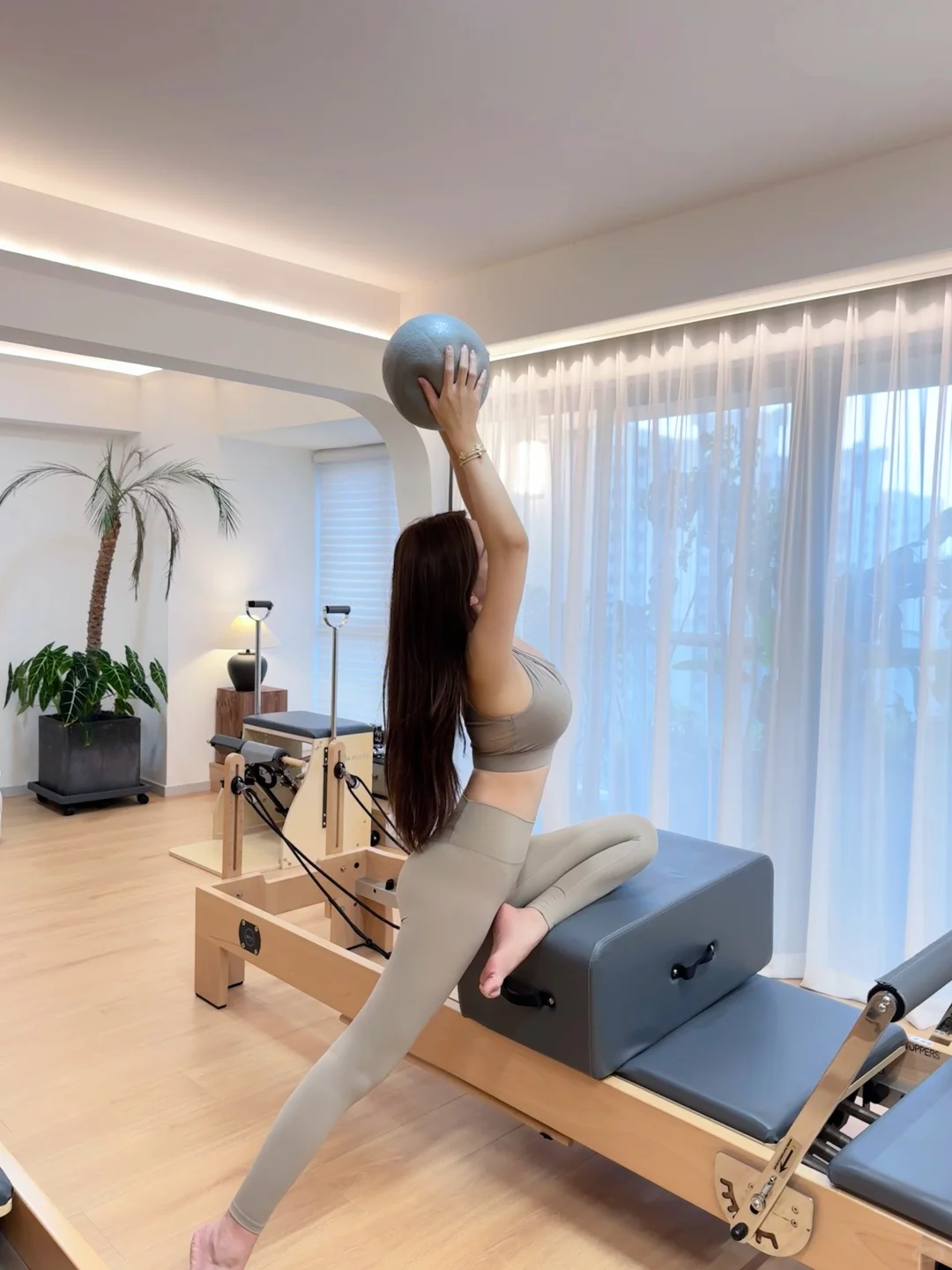 果然上完普拉提会特别好看?