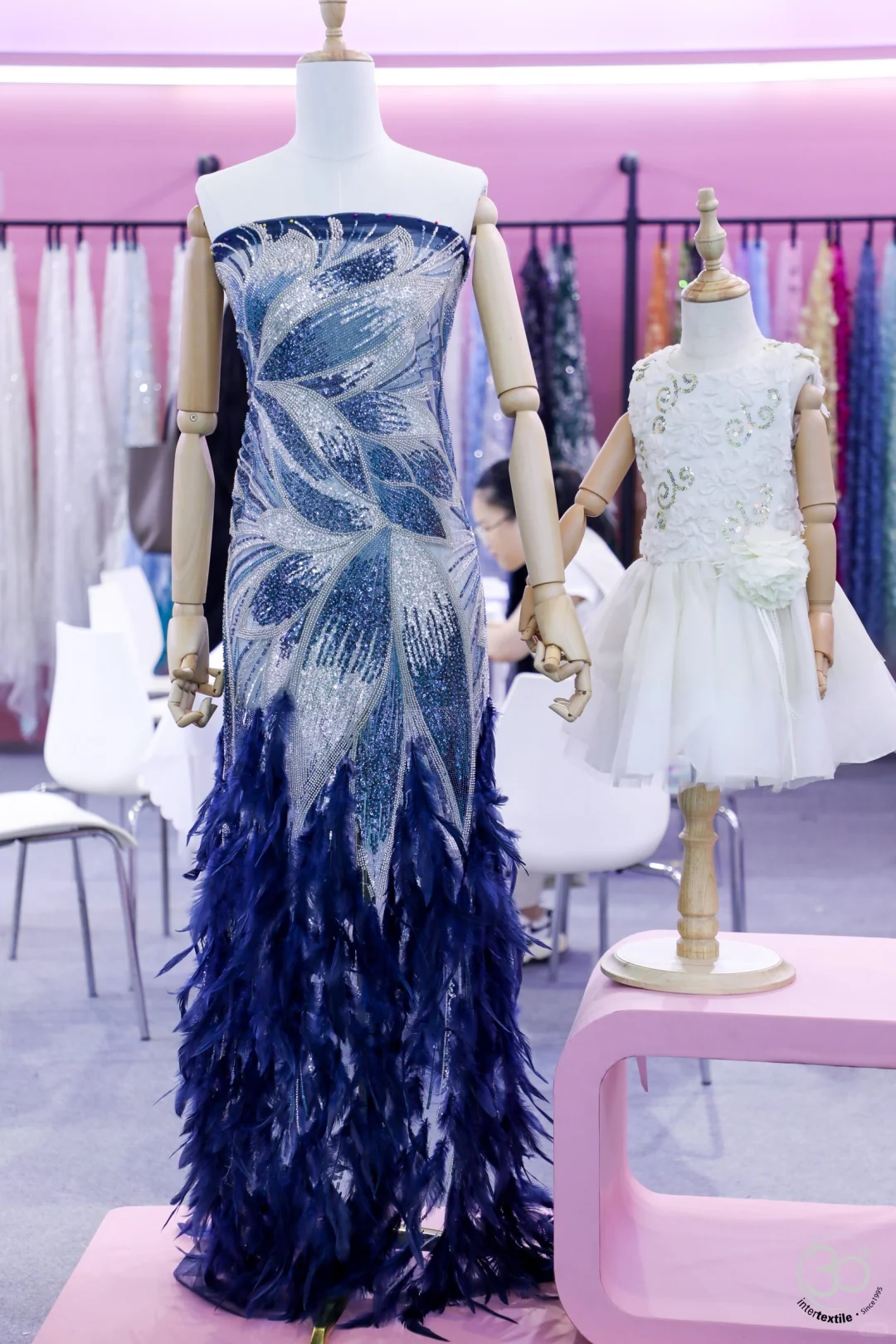 缝纫姐妹们别错过 秋冬面料流行趋势全掌握