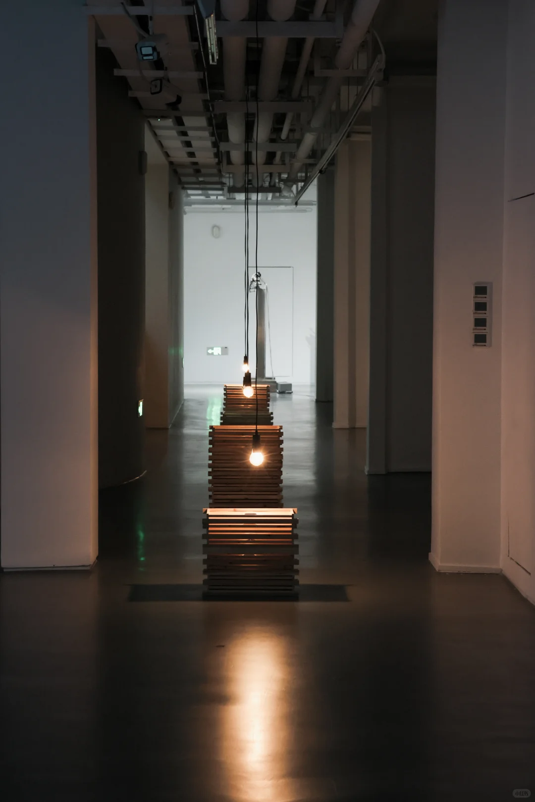 一路向西，走进重美术馆「GIF. 」场景中⚙️