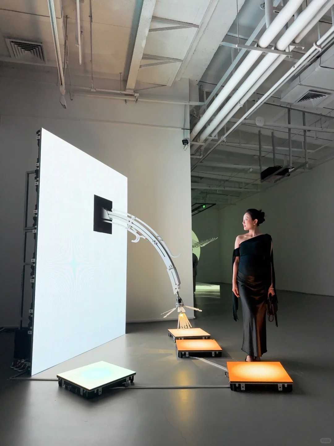 36w孕晚期带崽看展穿搭?重美术馆太好拍了