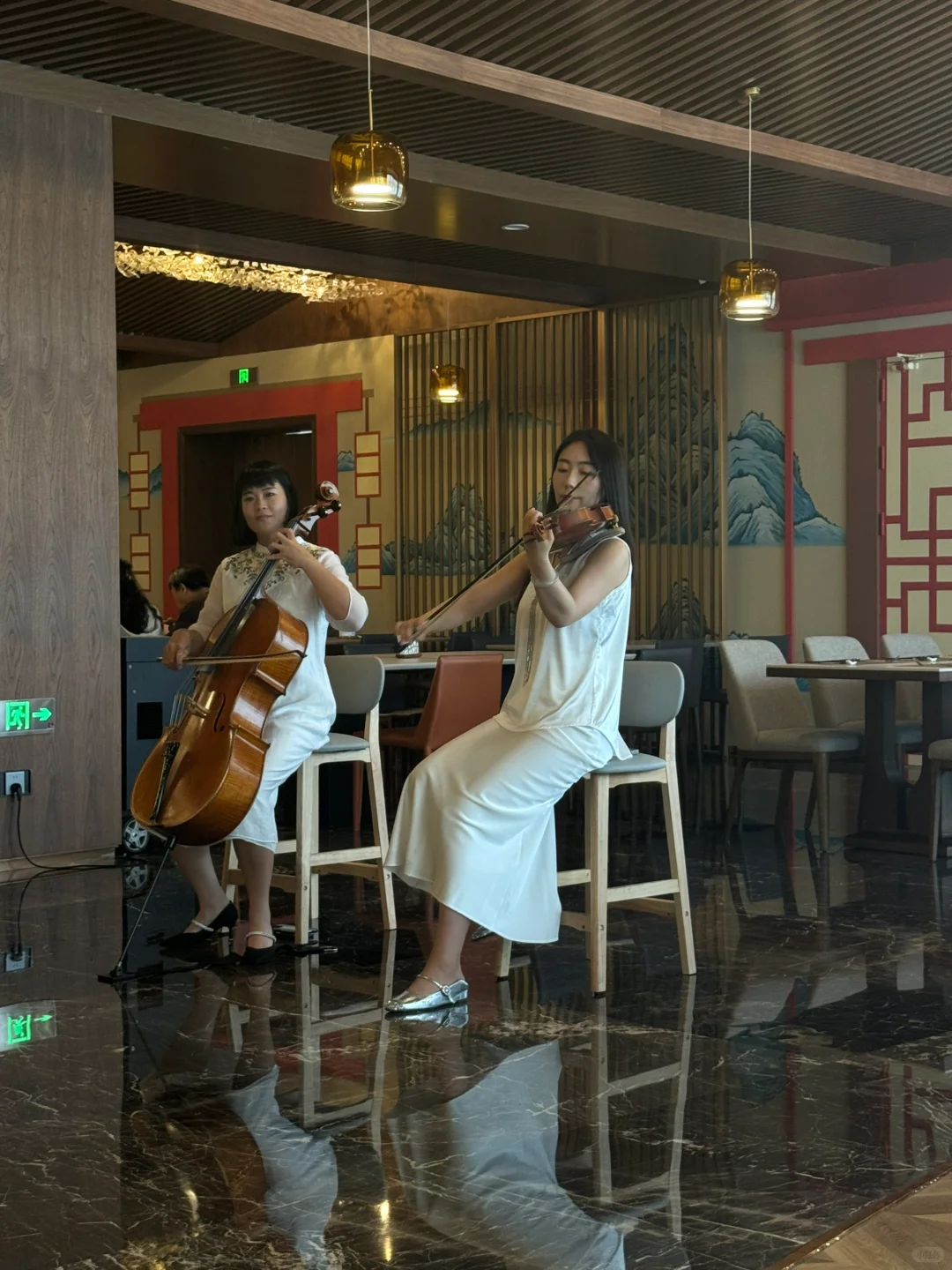 你敢信在邯郸人均200帝王蟹?吃到撑