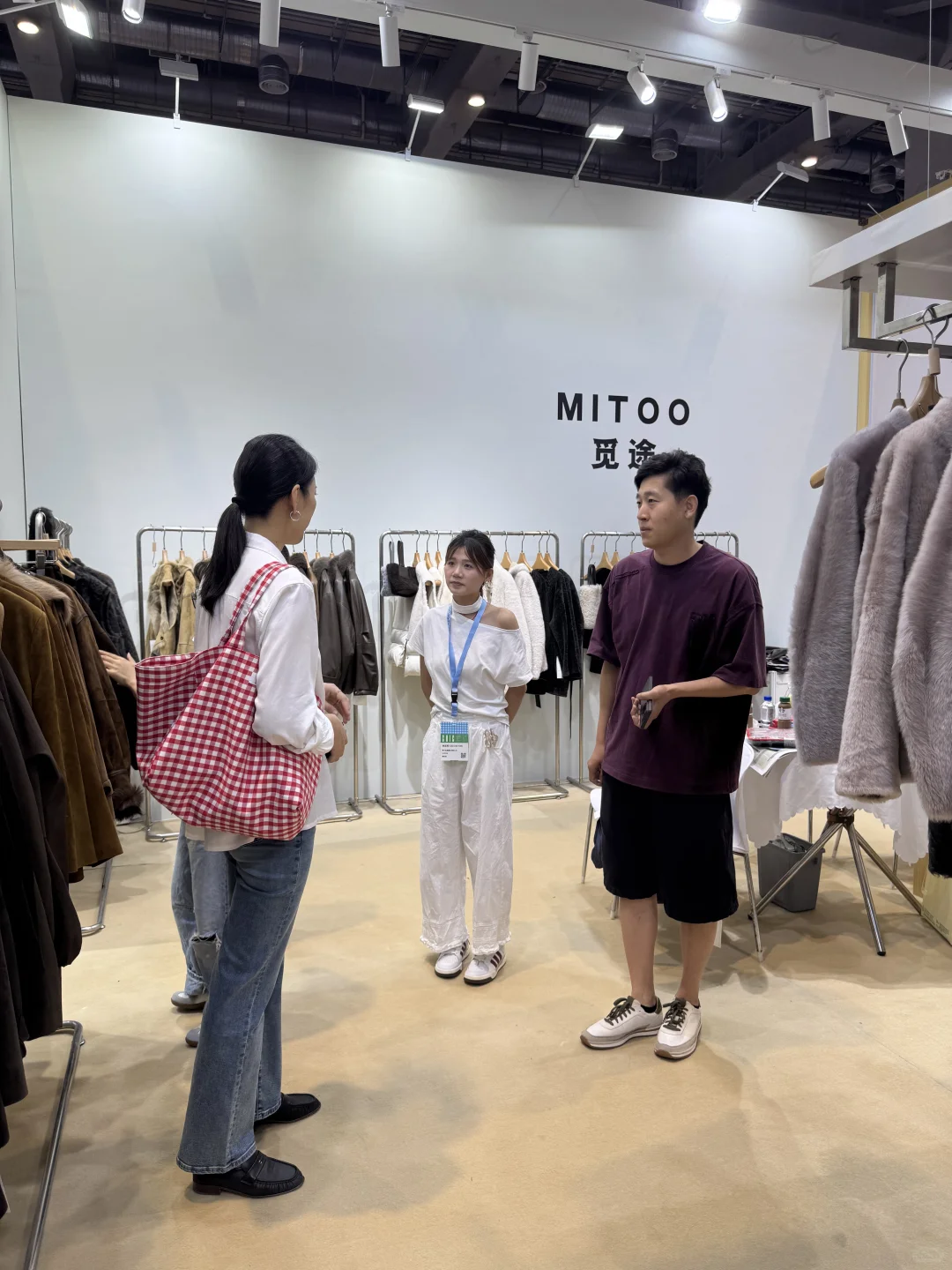 松弛氛围里的行业答案