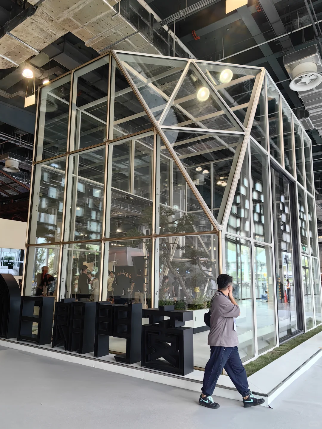 一言难尽的设计上海