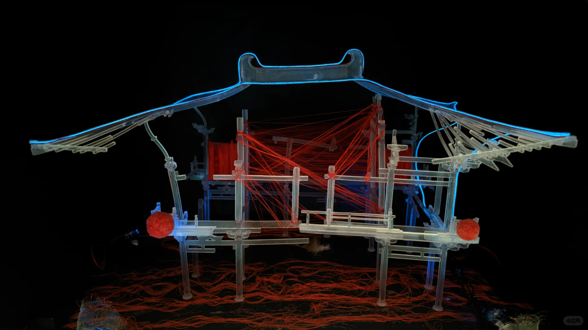 在老舍剧场看舞美灯光设计展