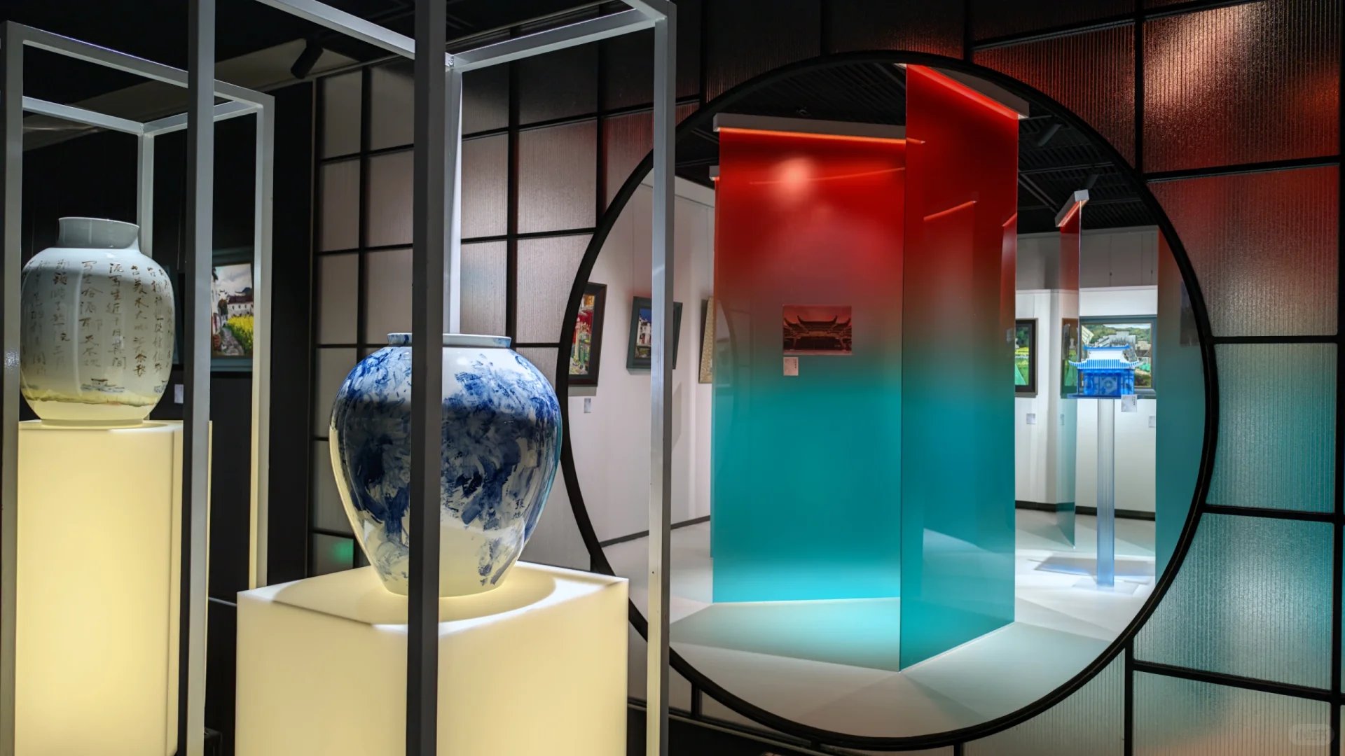 在老舍剧场看舞美灯光设计展