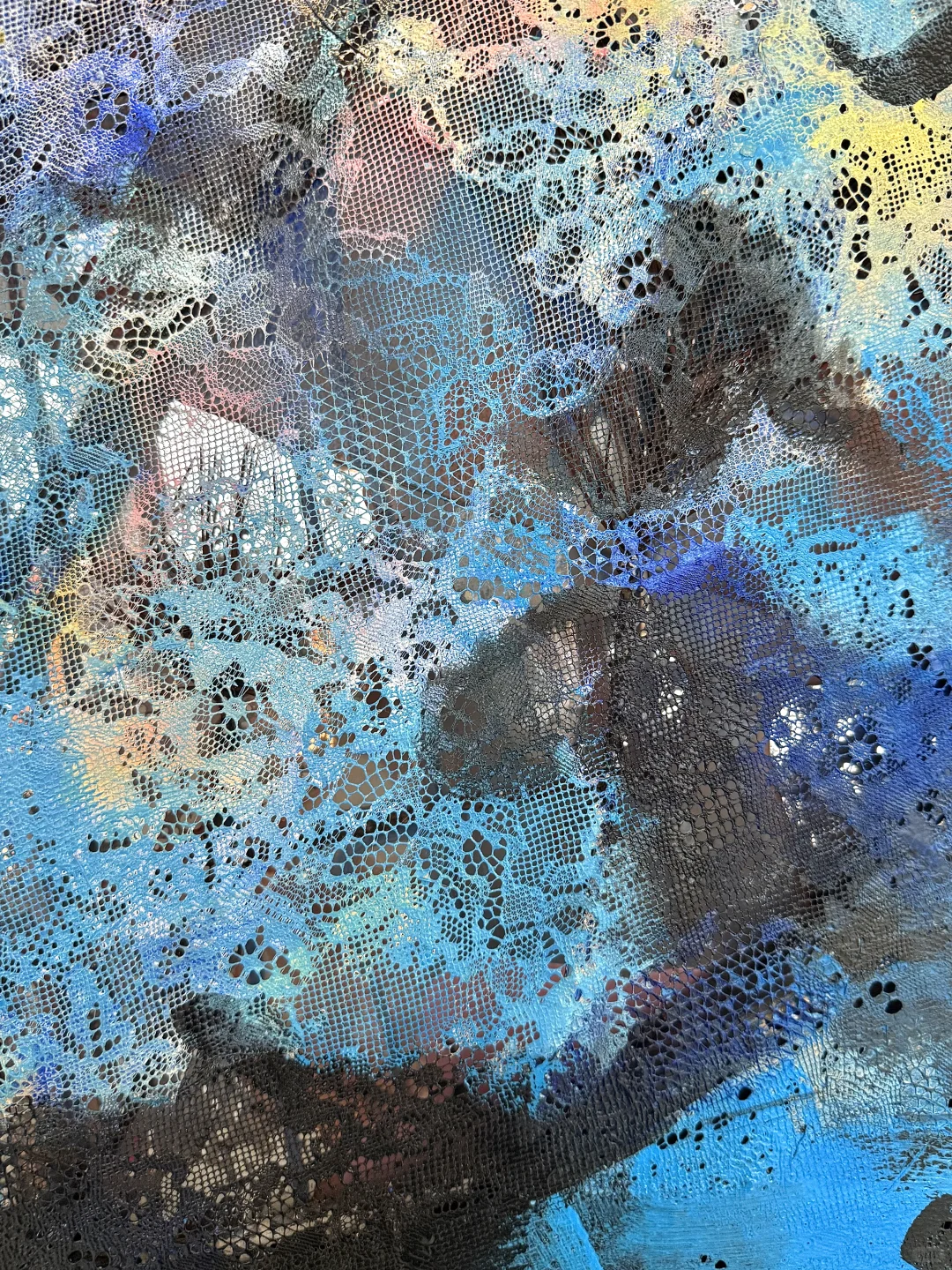 青岛免费新展！绝！当代女艺术家作品的质感！