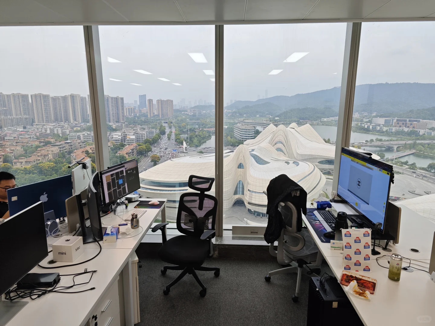 这样的工作环境谁能不爱❤️