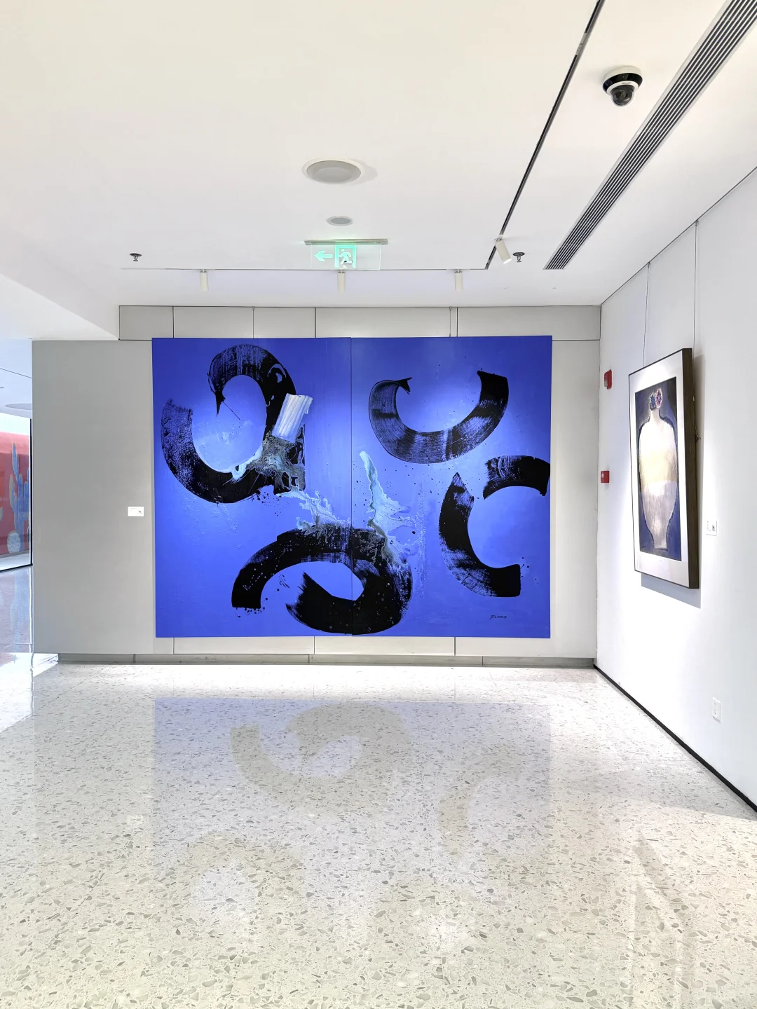 青岛免费新展！绝！当代女艺术家作品的质感！