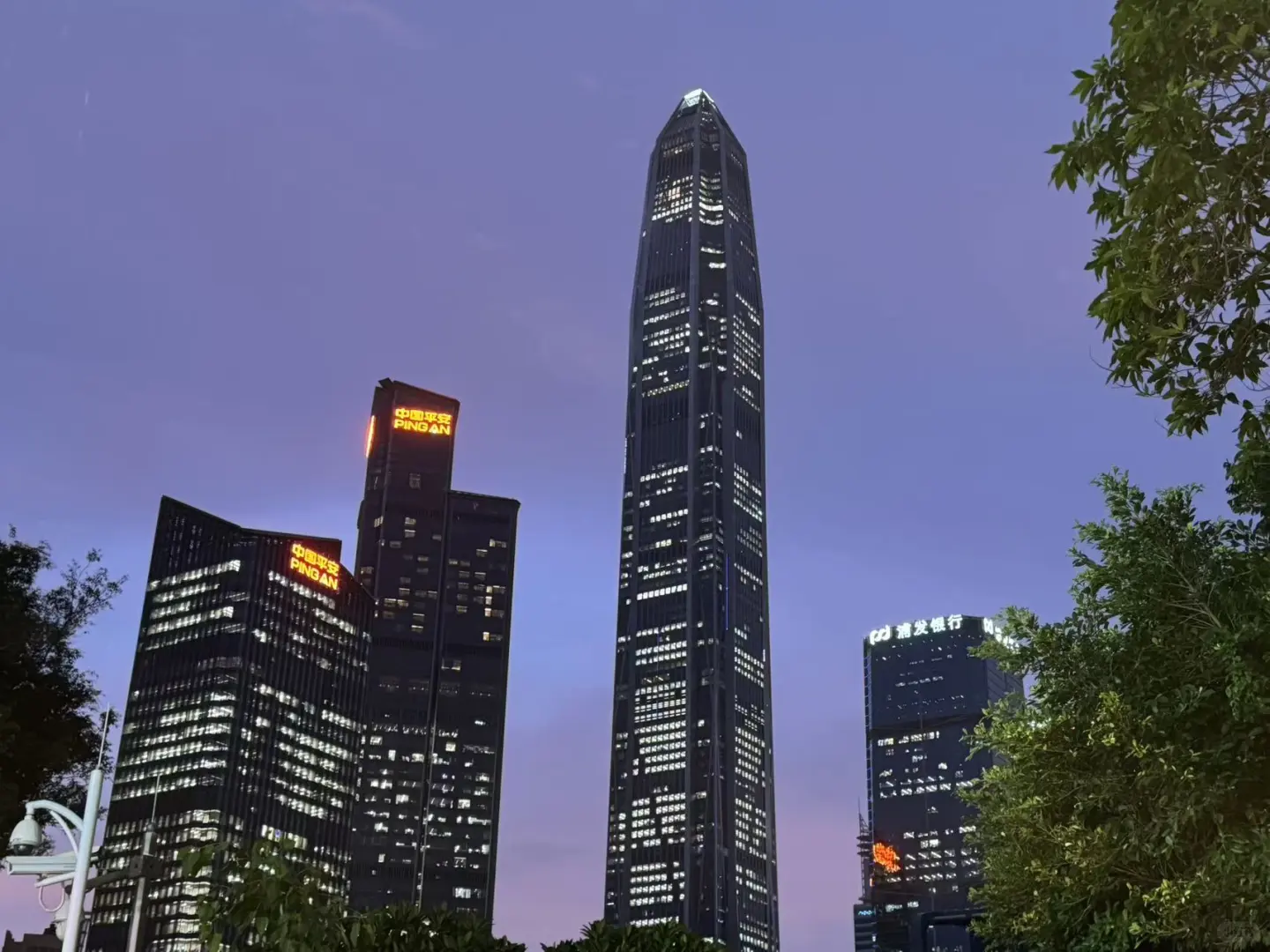 福田会展中心发福利