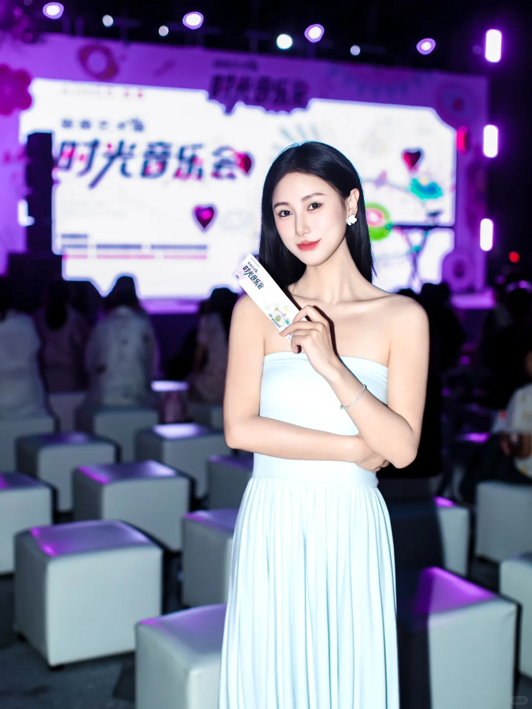 成都看展 • 沉浸一场色彩与生机的艺术体验