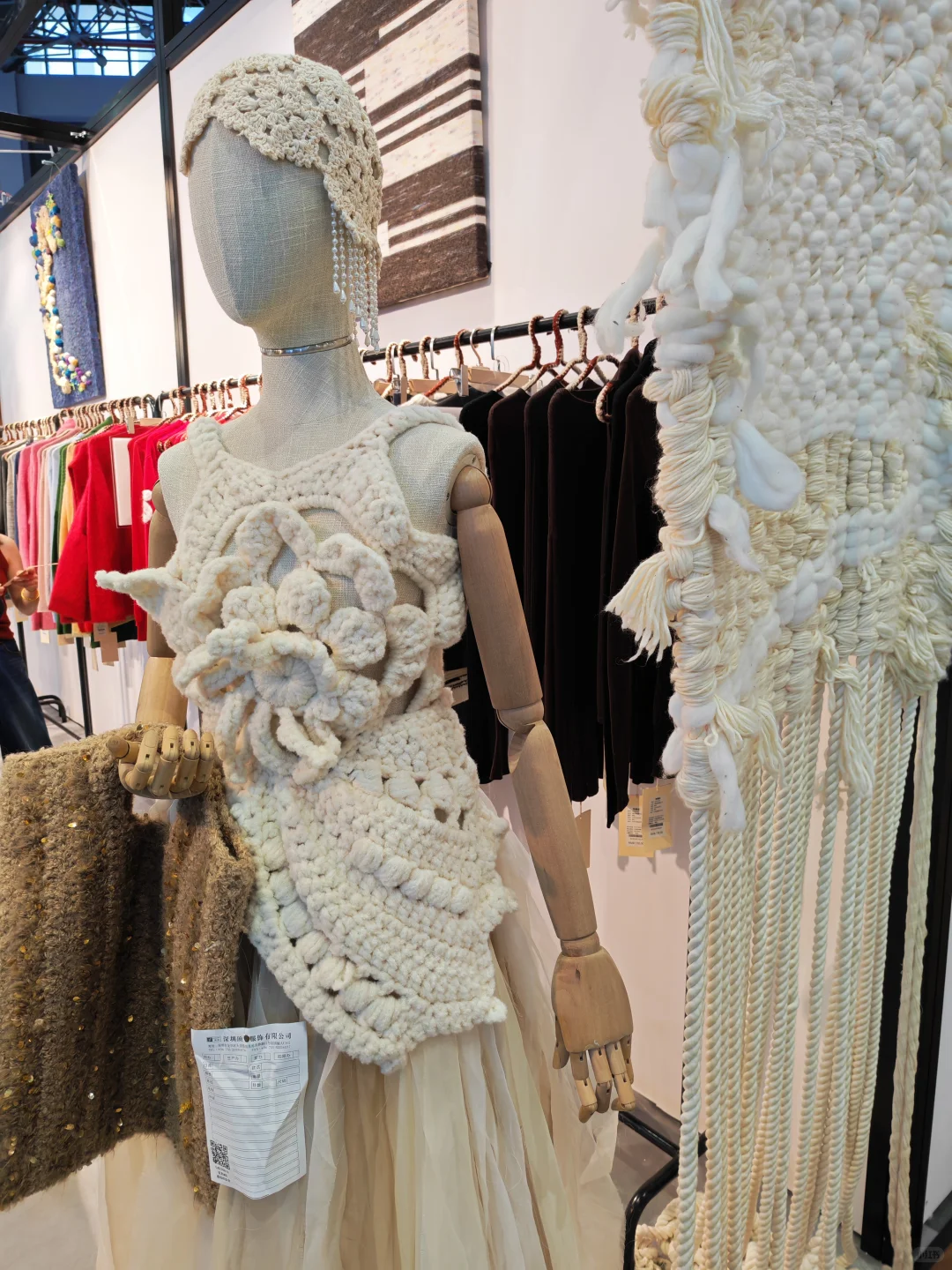 感受上海面料服装展的陈列美学