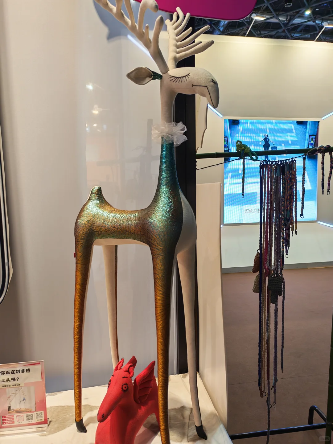 感受上海面料服装展的陈列美学