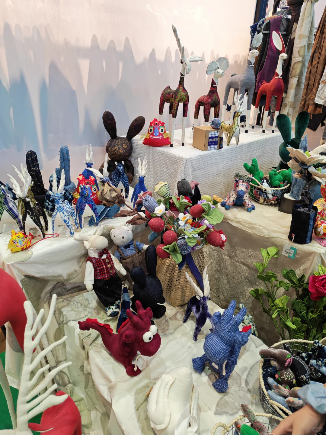 感受上海面料服装展的陈列美学