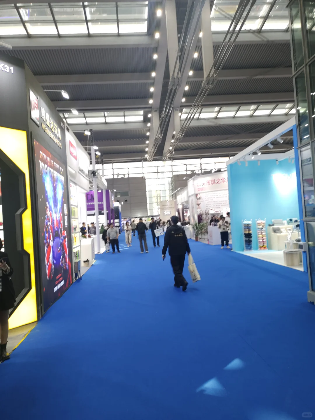 出海网跨境展免费地铁票