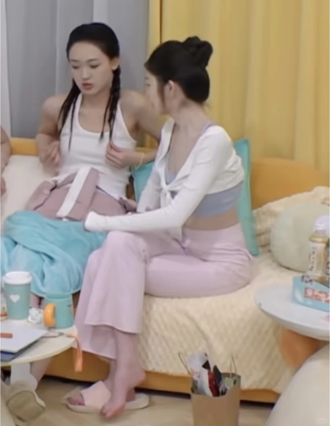 心动的信号徐如蓝｜瑜伽套装坐看好身材?