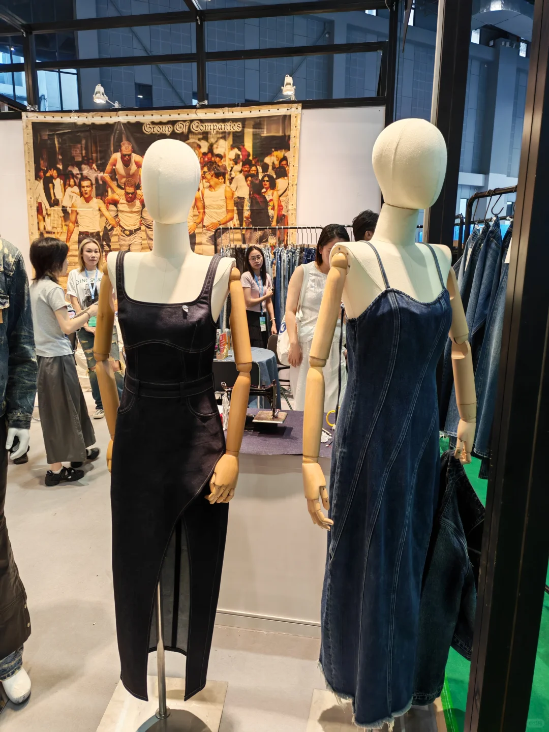 感受上海面料服装展的陈列美学