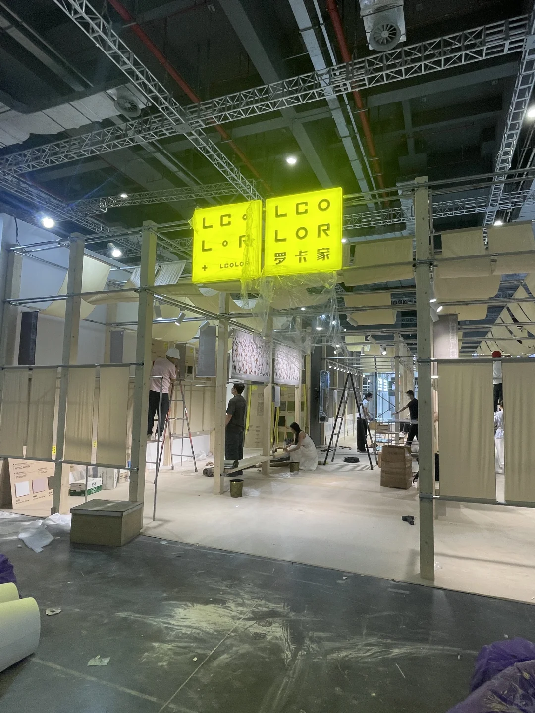 品川｜展会装修预热中