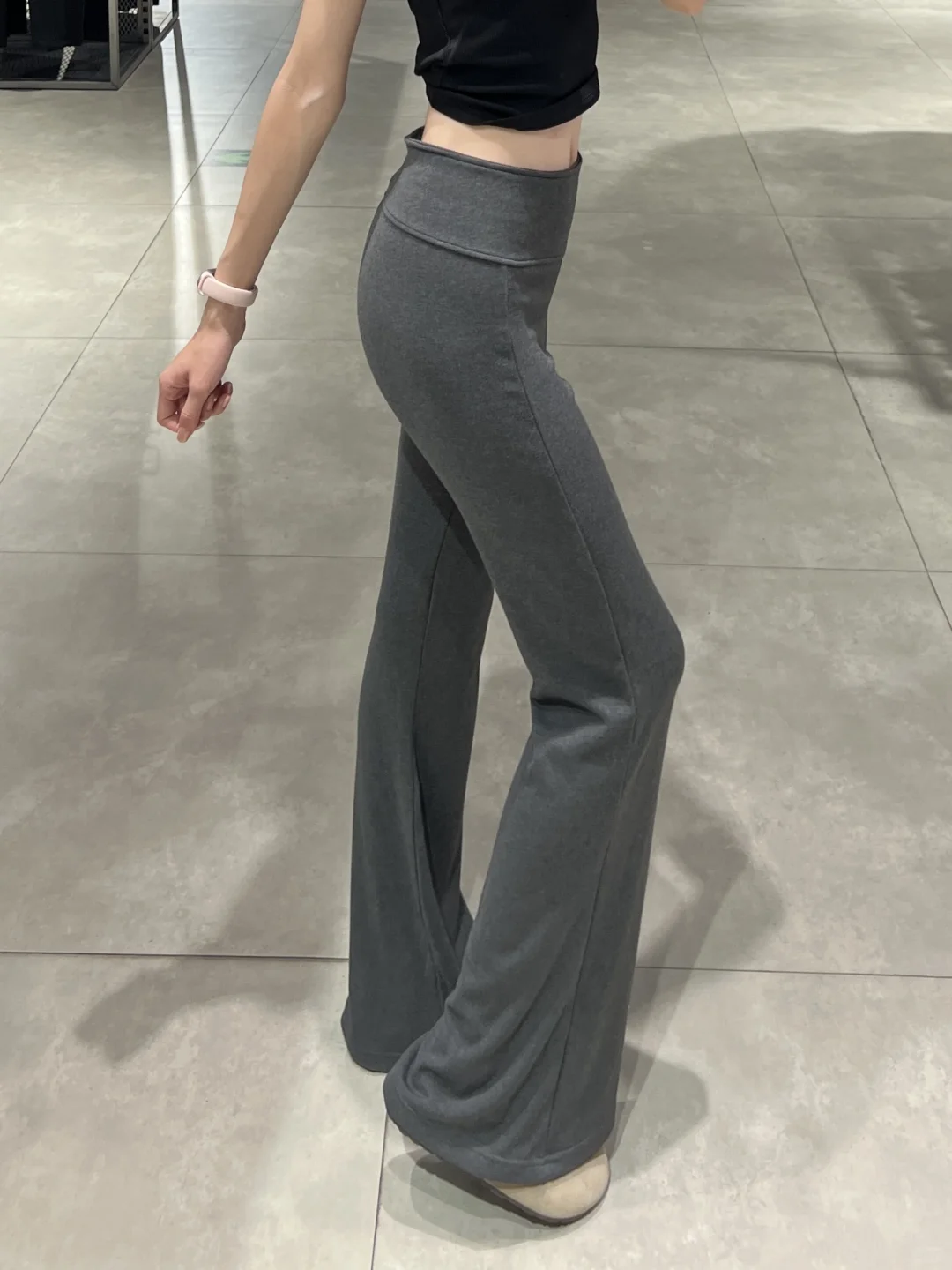 目前为止穿过版型最好的瑜伽裤！！好显瘦啊啊