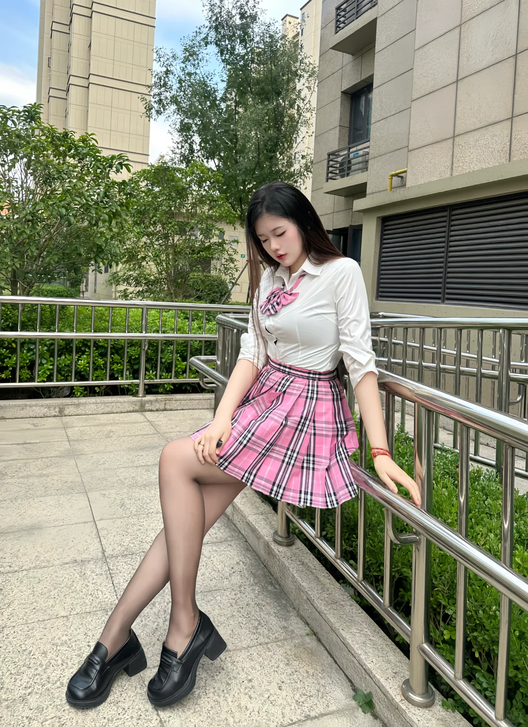 也没人告诉我粗腿 穿JK这么好看啊！？