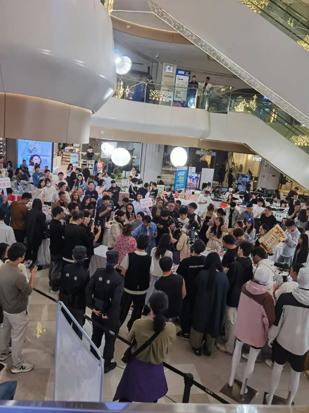 跑不完的招商会，跟不完的主播