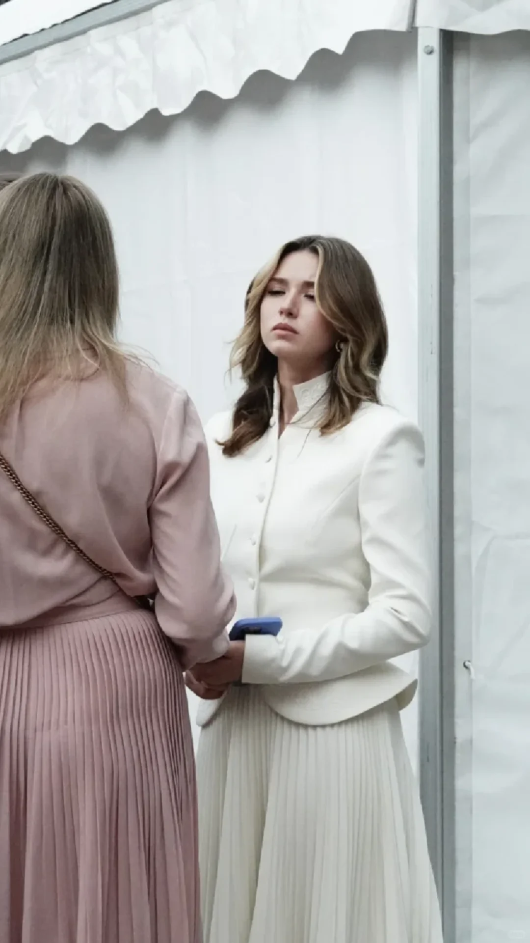 星巴克偶遇k宝买咖啡，还在倒时差困困的