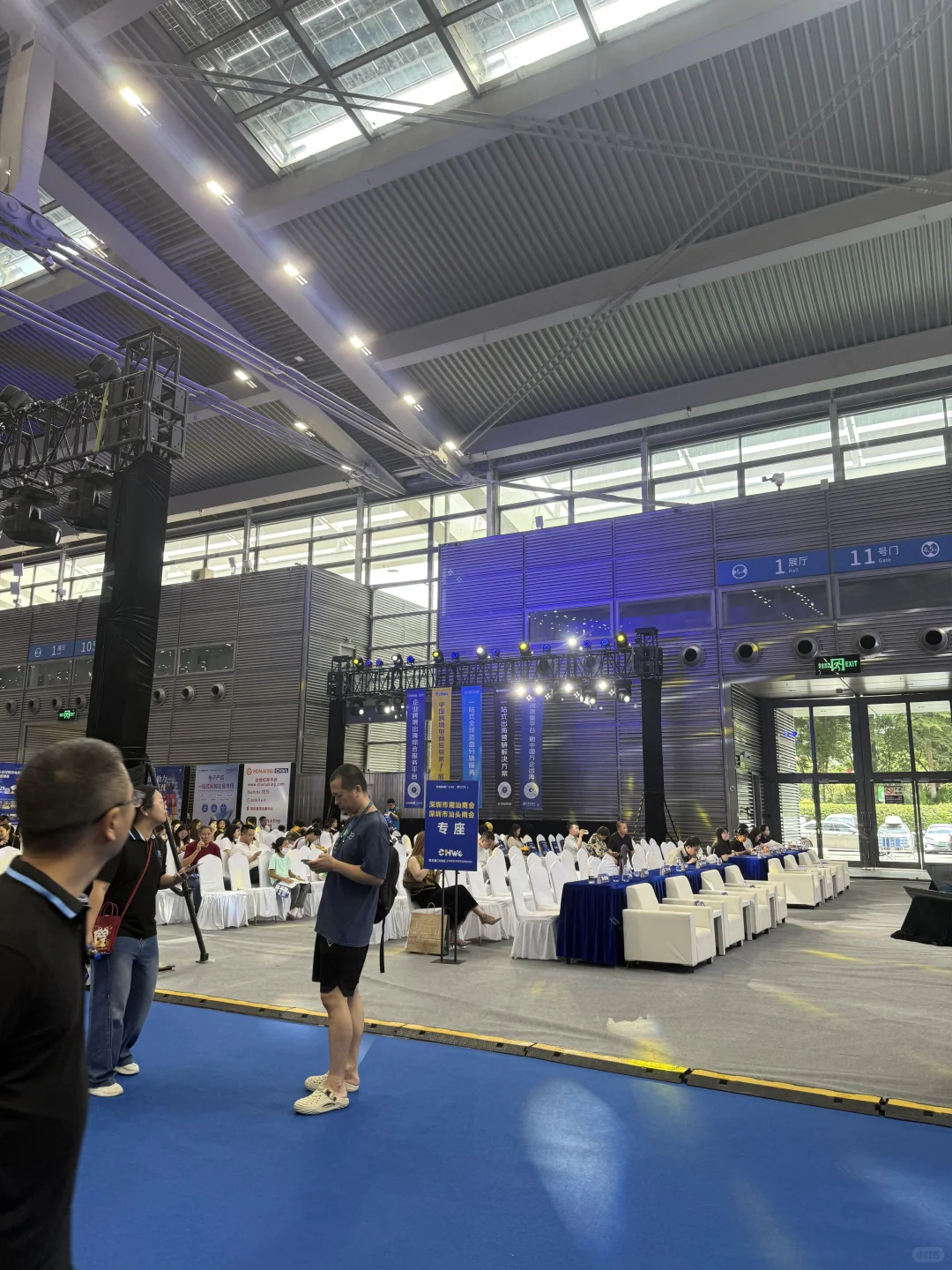 闯深圳会展，4小时暴走4个厅?