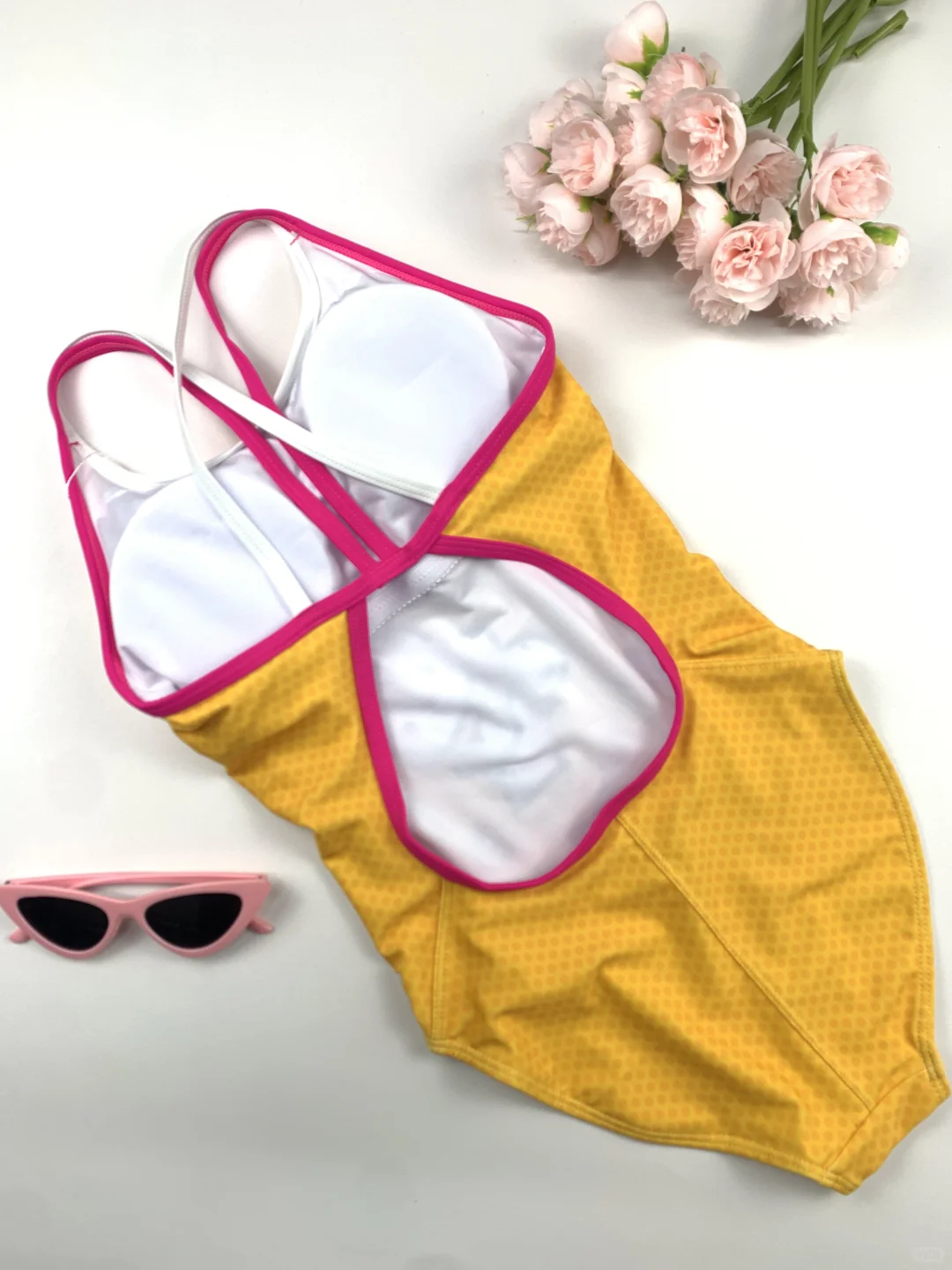 黄色小闪电⚡️可爱又显眼的帕恰狗泳衣?