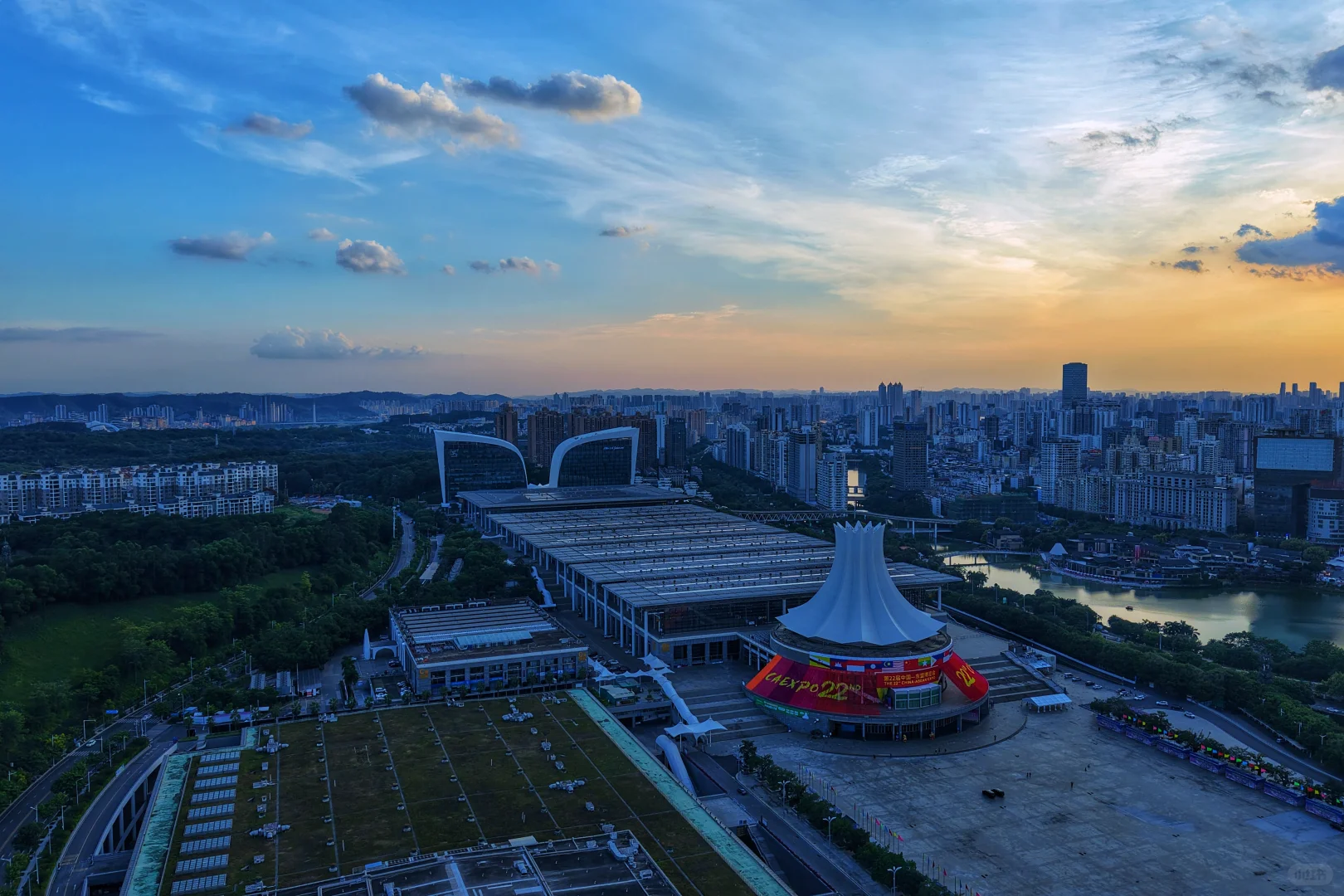 南宁国际会展中心换新装了！