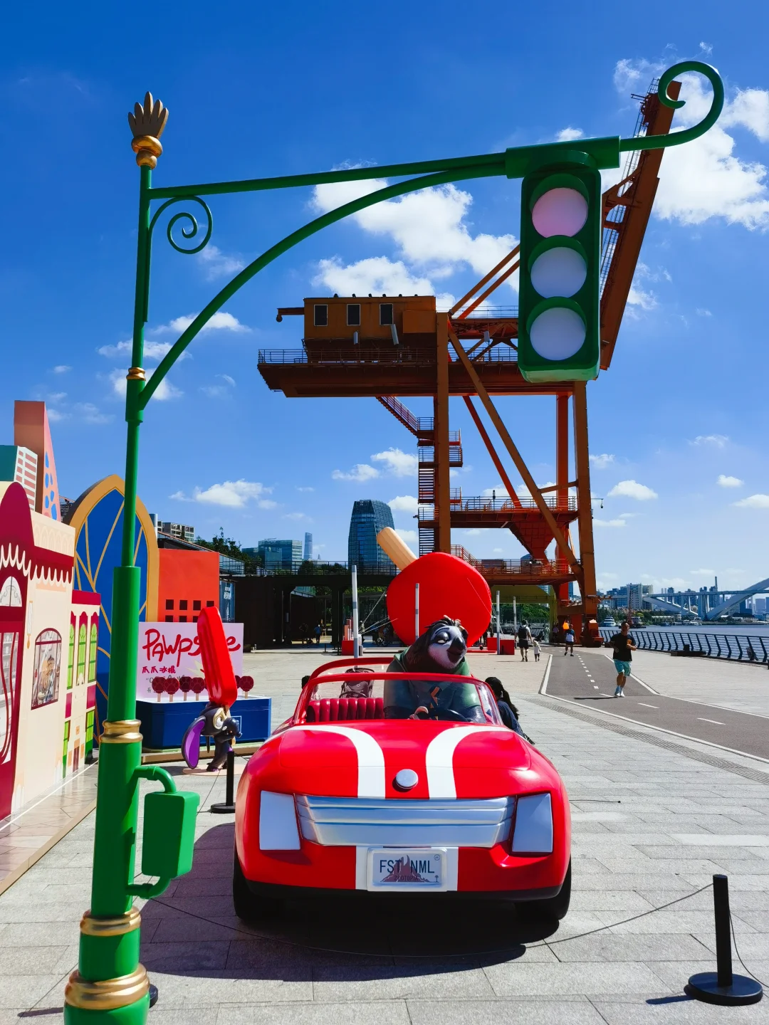 上海西岸❗工业风江景里的“疯狂动物城”