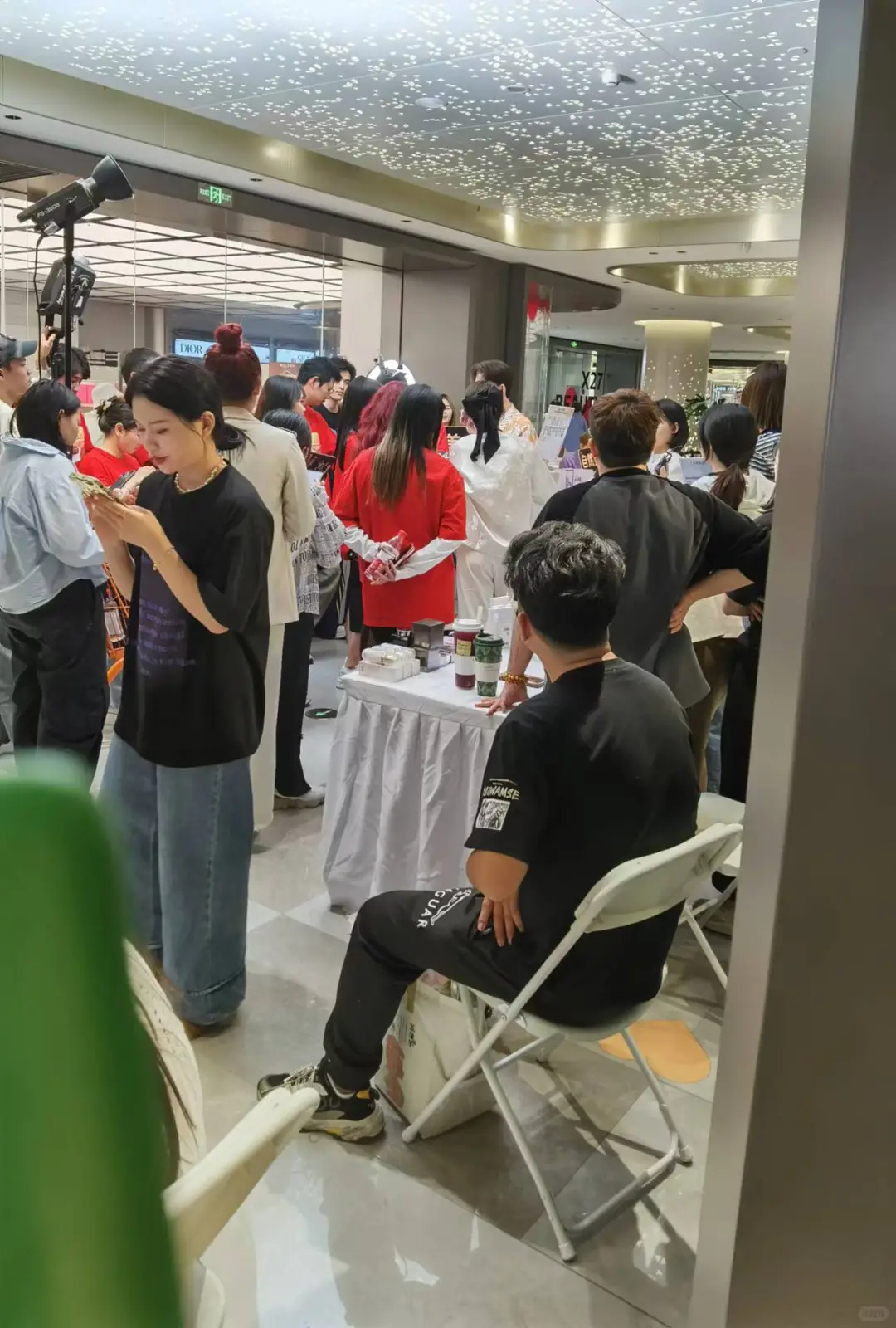 跑不完的招商会，跟不完的主播