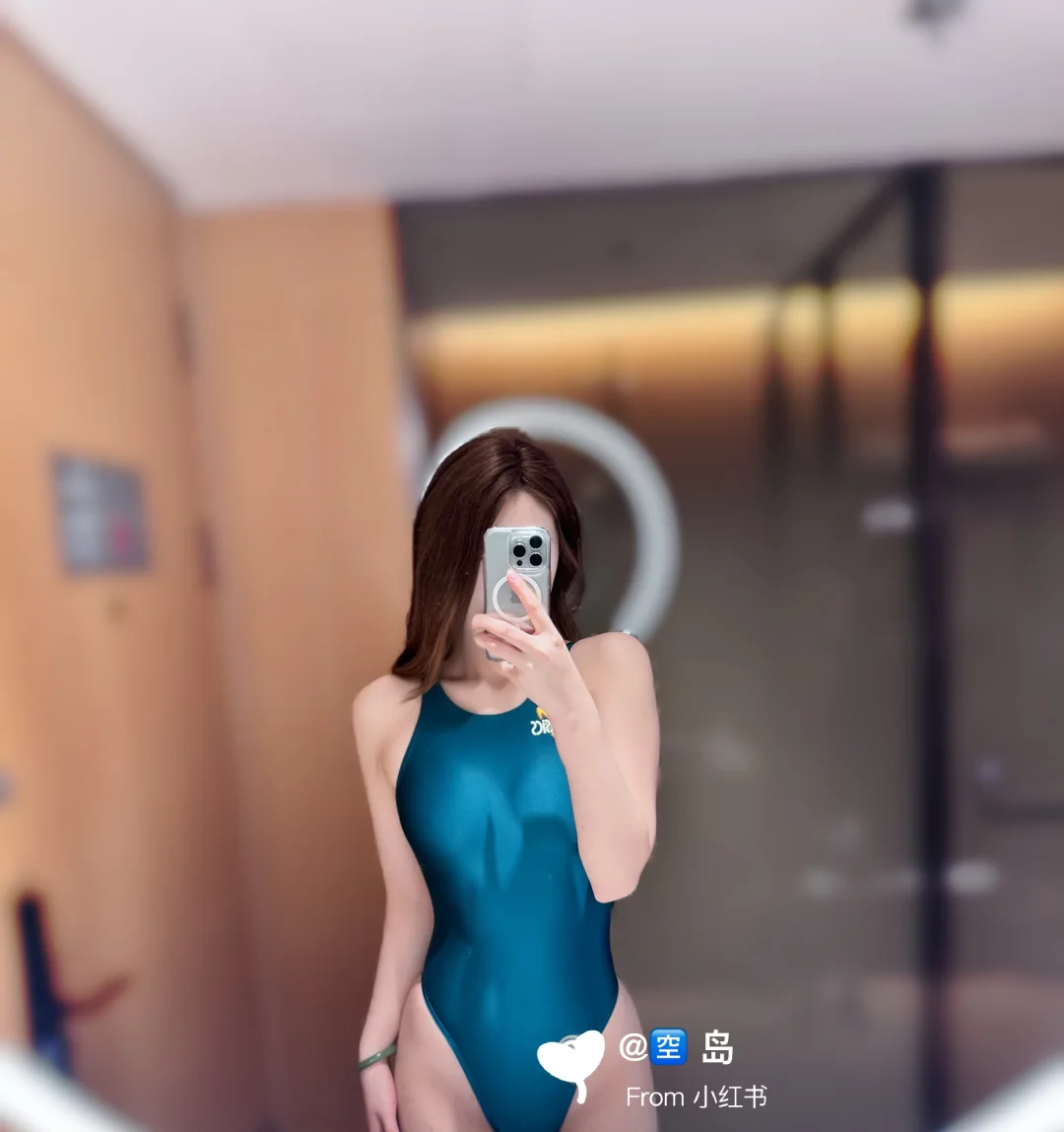 那些年，我们追逐的绿色游泳衣