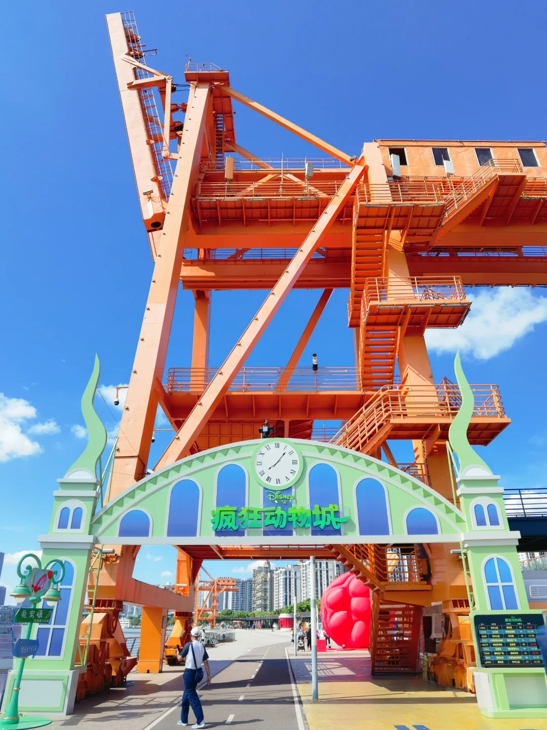 上海西岸❗工业风江景里的“疯狂动物城”