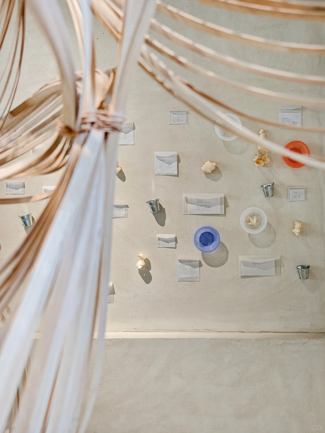 杭州小众展览|杭钢遗址里的诗歌香薰装置展