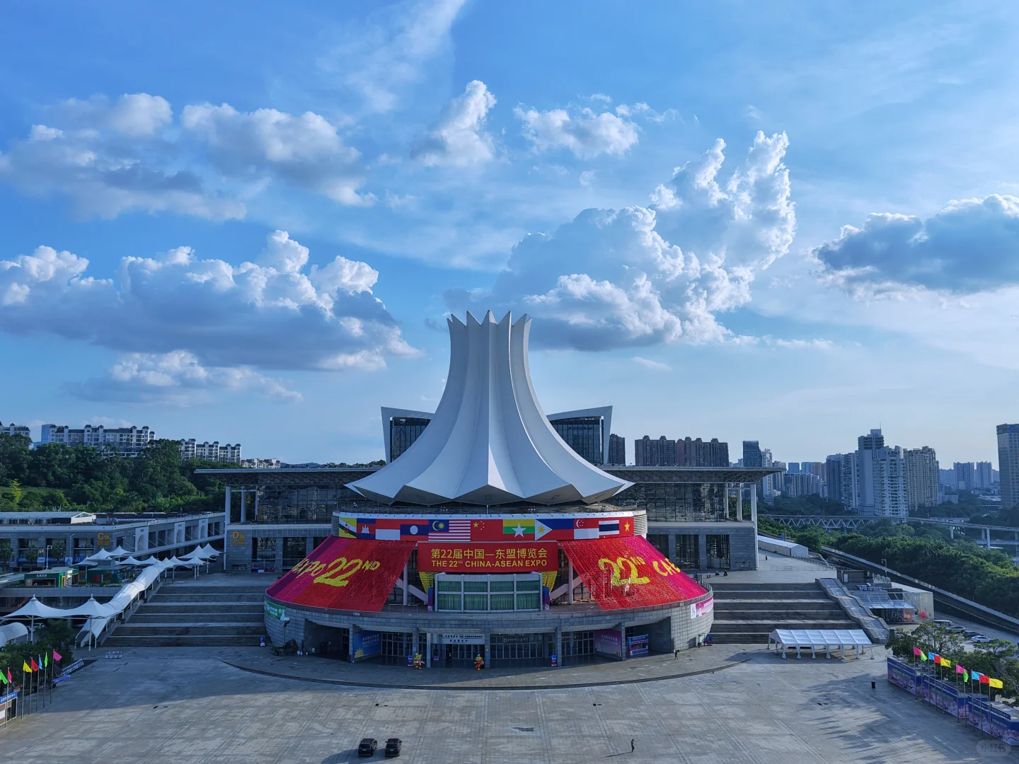 南宁国际会展中心换新装了！