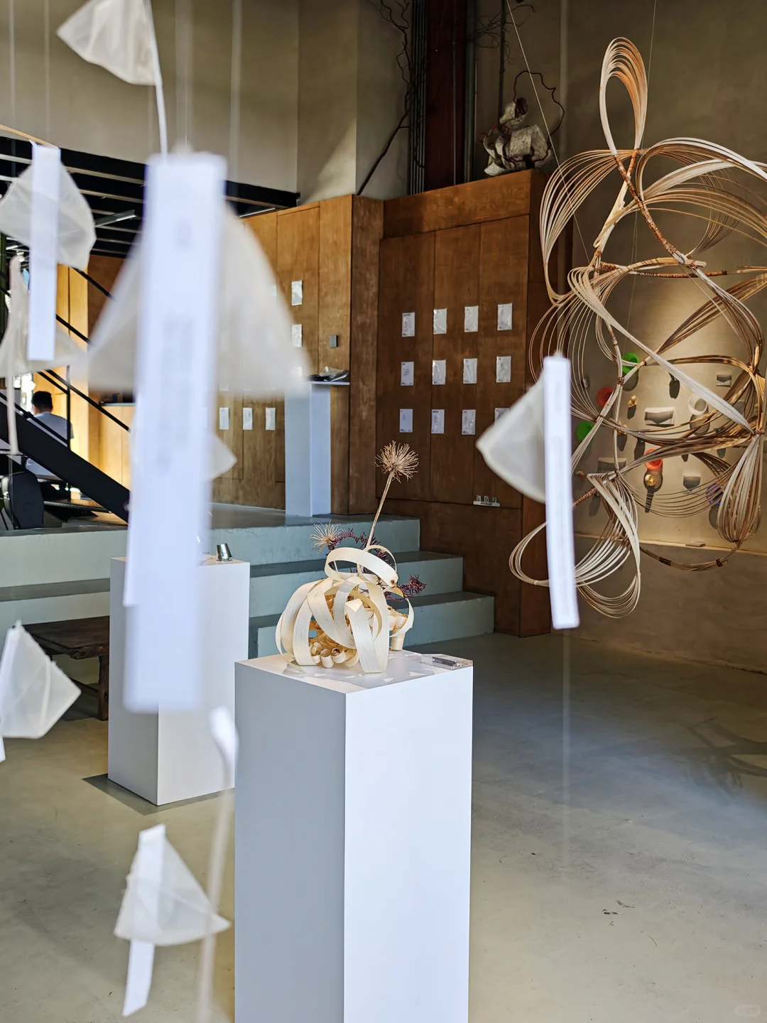 杭州小众展览|杭钢遗址里的诗歌香薰装置展